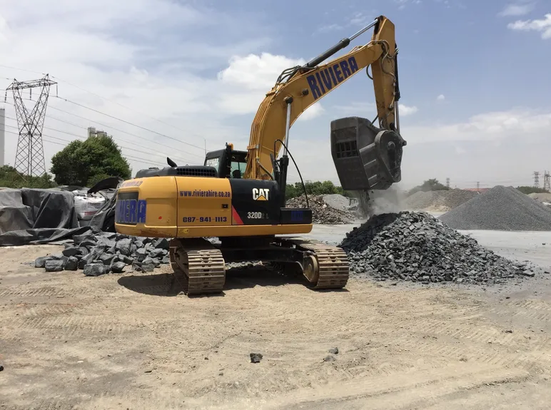 Equipment Hire Supports Multi-Site Construction
